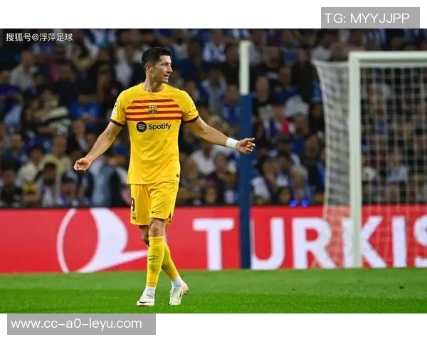 莱万遭遇重伤左大腿肌肉撕裂预计缺阵四到六周