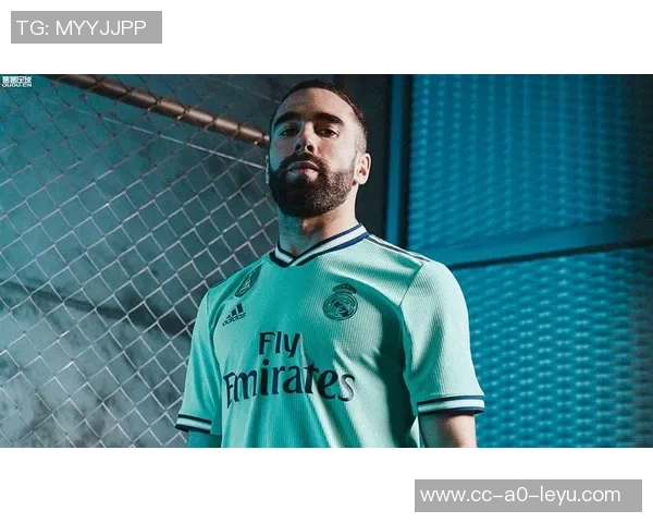 皇马26-27赛季客场球衣曝光主色罕见采用绿色设计引发球迷热议 皇马26-27赛季客场球衣曝光主色罕见采用绿色设计引发球迷热议