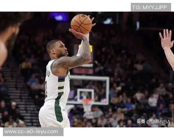 克莱三分球超越利拉德升至历史第四库里热情祝贺称赞杀手表现 克莱三分球超越利拉德升至历史第四库里热情祝贺称赞杀手表现